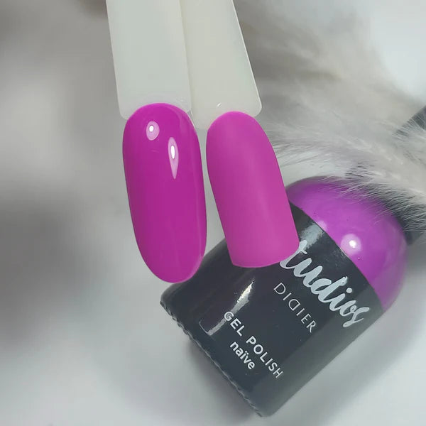 Esmalte Semipermanente Studios - Naive - Libre de HEMA y TPO | Didier Lab - 8 ml